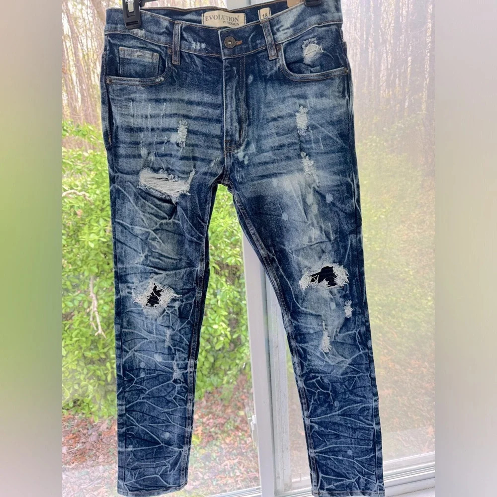Evolution‎ in Design 18 NWT Distressed Biker Repaired slim blue jeans. Mid rise.